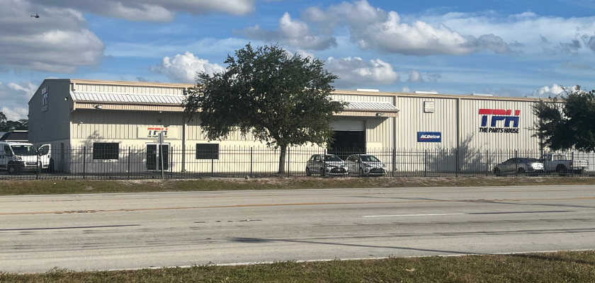 2042 - Local comercial de Ft. Myers North