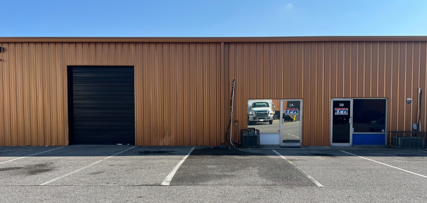 2045 - Escaparate de Space Blvd