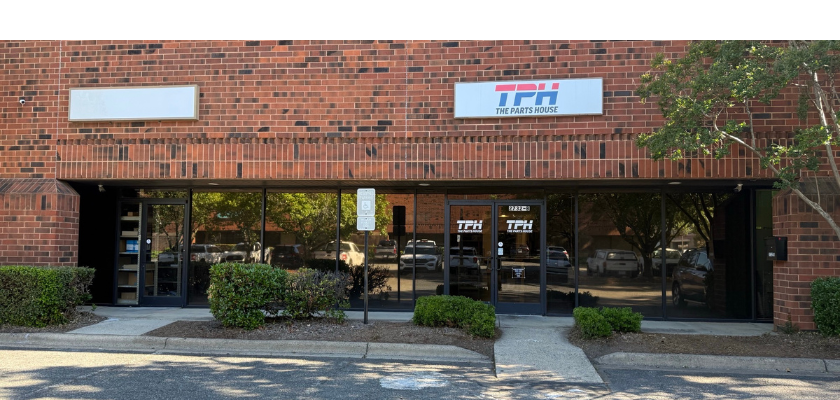 2406 - Interstate Storefront