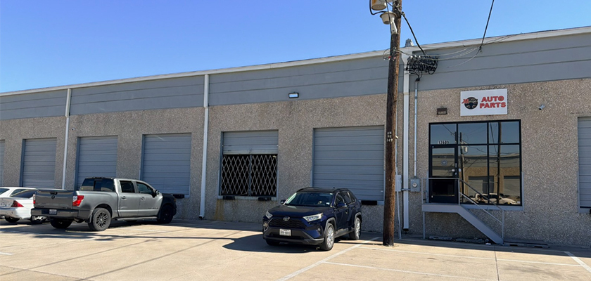 0117 - Escaparate perimetral