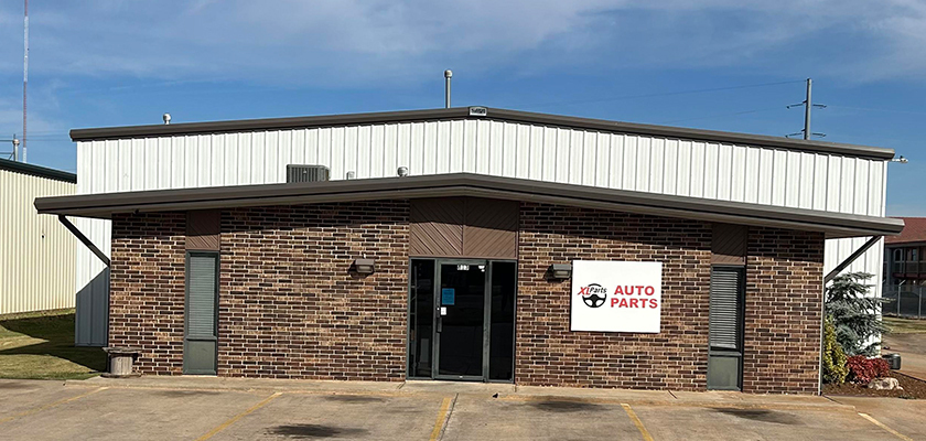 0205 - Local comercial en la calle SE 83