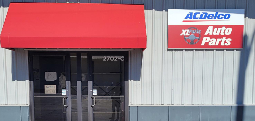 0207 - Local comercial en el norte de Tulsa