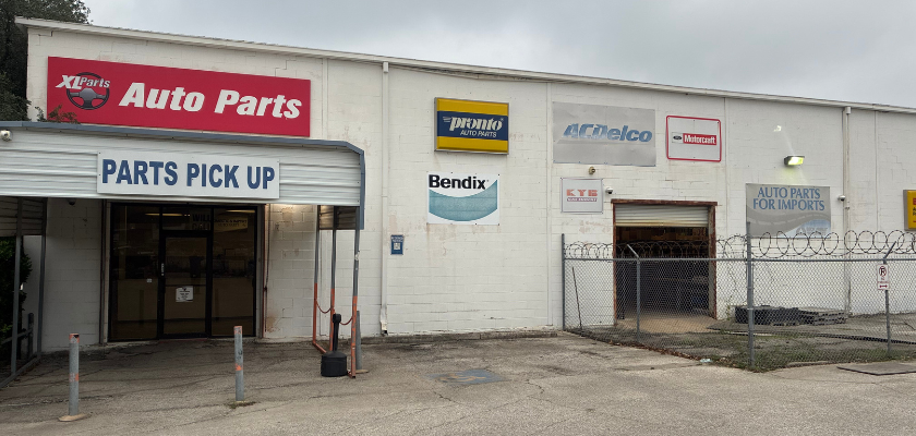 0401 - Broom Storefront