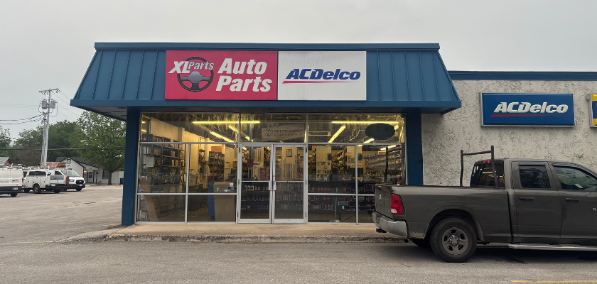 0408 - New Braunfels Storefront