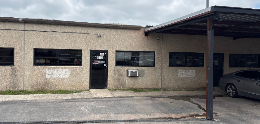 0504 - Bratton Ln Storefront